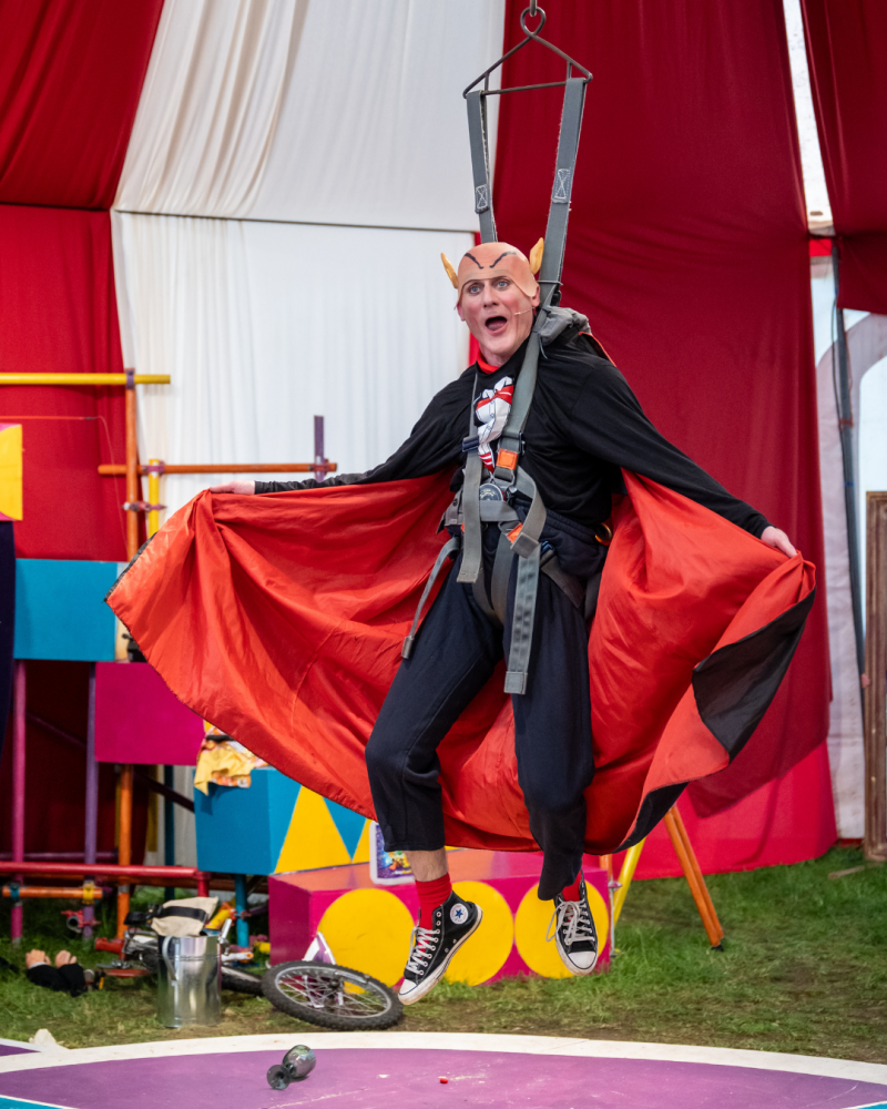 Tweedy’s Massive Circus