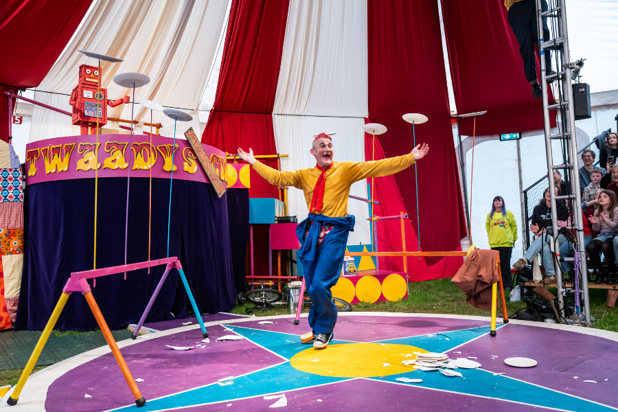 Tweedy’s Massive Circus