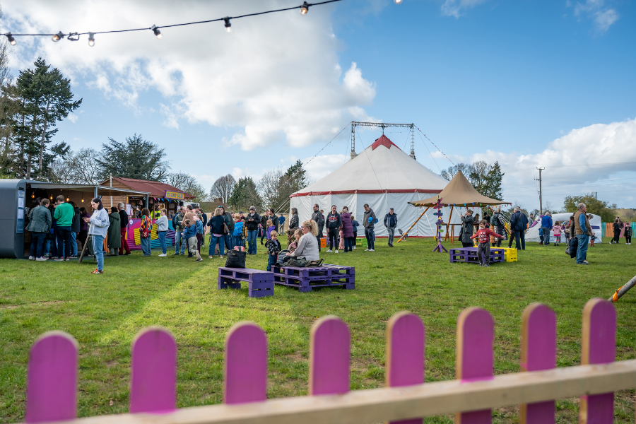 Tweedy’s Massive Circus